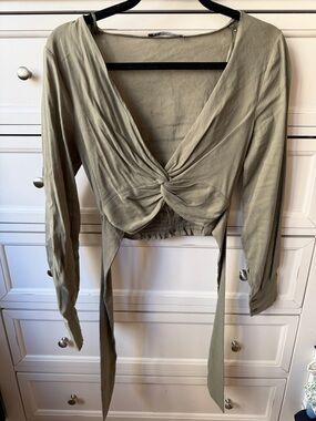 Zara Olive Green Twist-Front Long Sleeve Crop Top